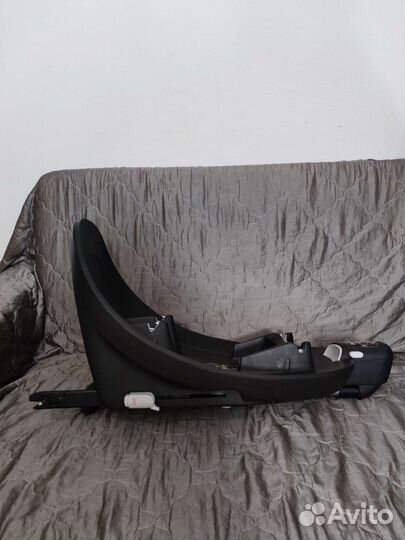 Cybex base M isofix для автокресла
