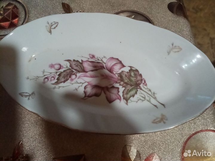 Блюдо фарфор
