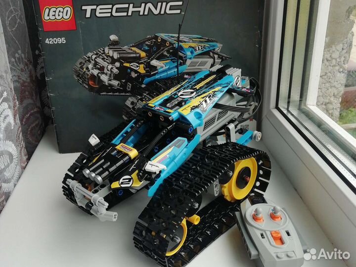 Lego Technic 42095, 42123, 42096, 42043
