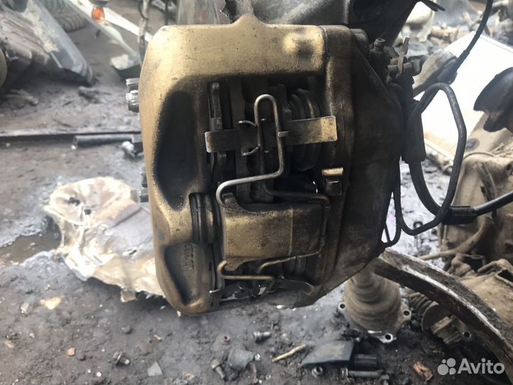 Ауди а8 4.2л.передние тормозные диски и суппорта