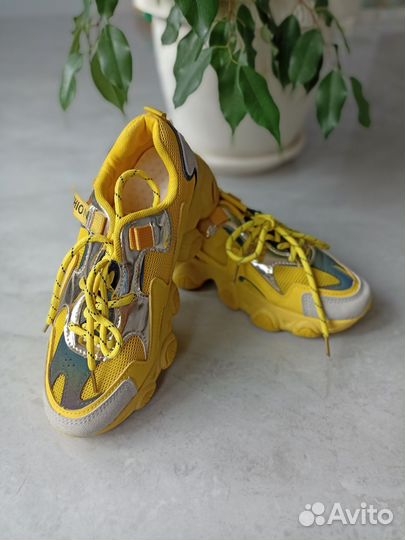 Кроссовки женские 38размер желтые