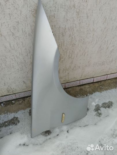 Крыло правое не оригинал бмв 3 Е90