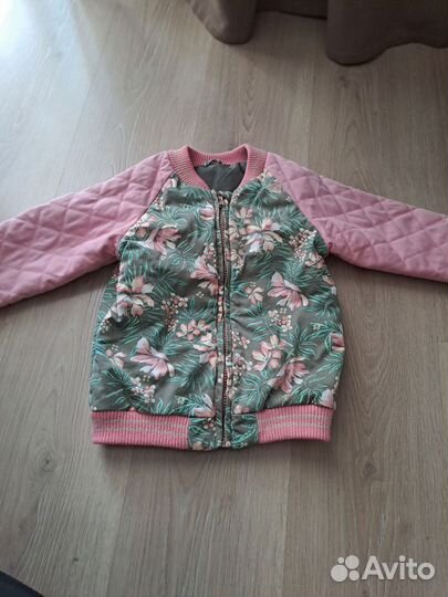 Куртка (бомбер) для девочки 110 размер
