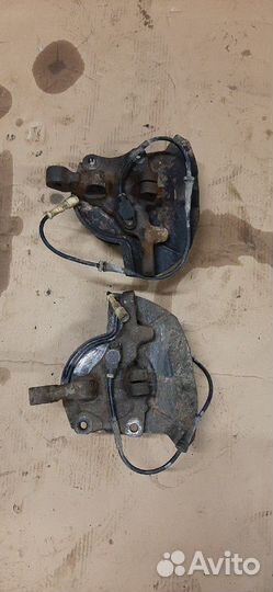 Поворотный кулак левый правый Opel Omega B