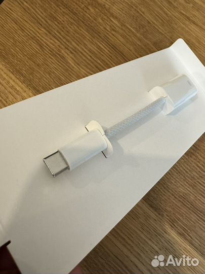 Адаптер Apple Lightning to USB-C
