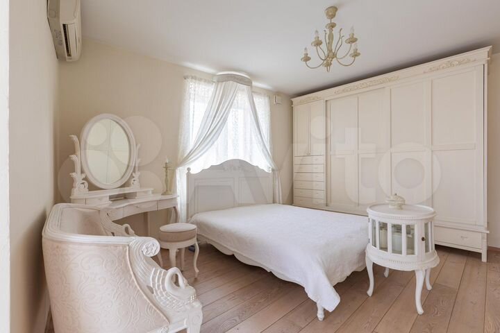 5-к. квартира, 160 м², 15/17 эт.