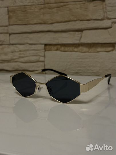 Солнцезащитные очки женские