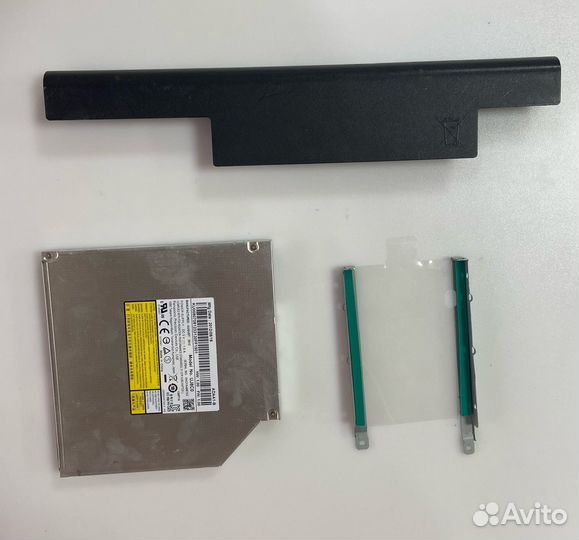 Ноутбук Acer Aspire E1-531 в разборе