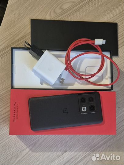 OnePlus 10 pro, 8/128 ГБ