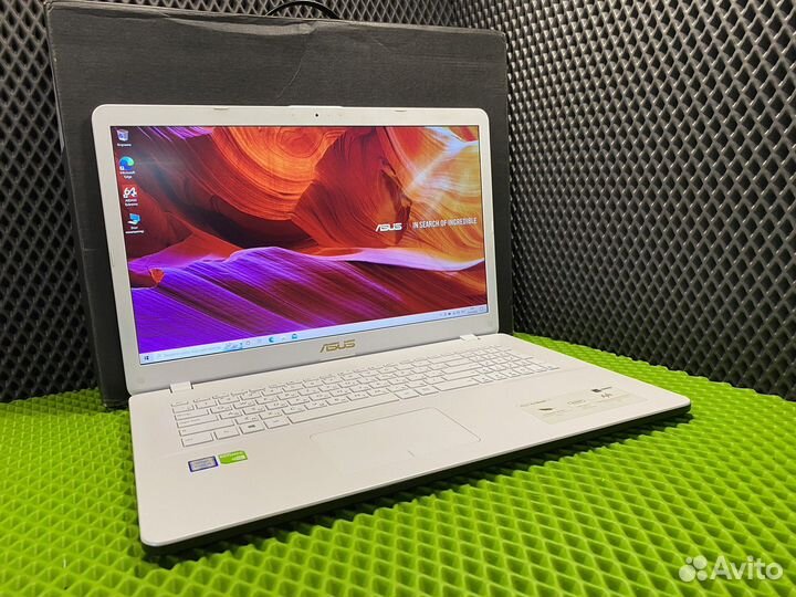 Ноутбук Asus i3-6Th/6/1TB/MX110 (29004)