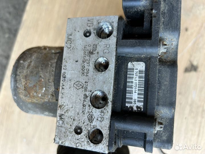 Блок абс renault master 3