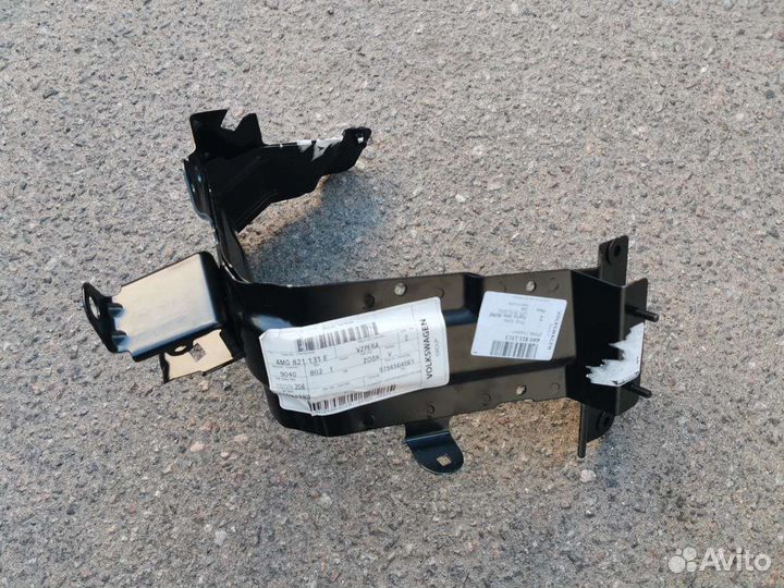 Audi Q7 4M кронштейн крыла и фары левый новый