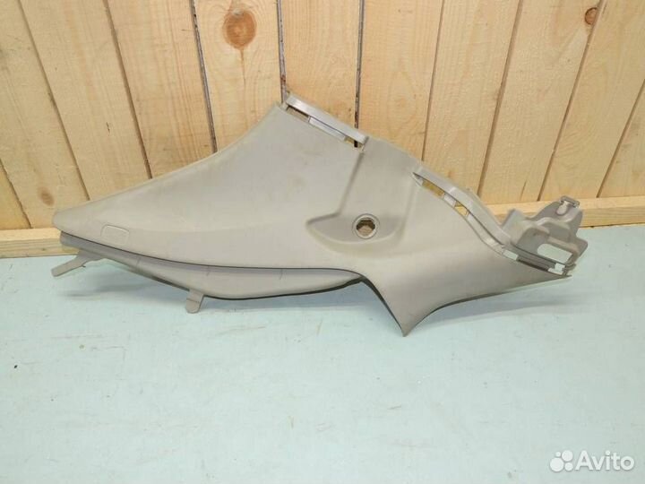 Обшивка стойки задней левой Honda Civic 5D