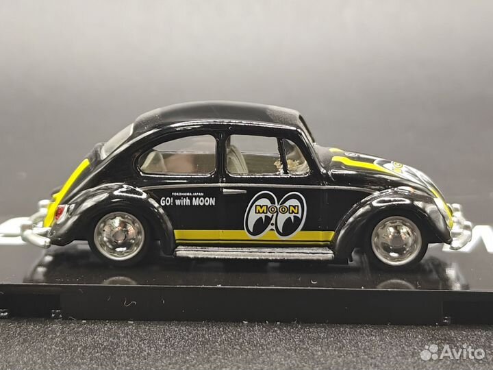 Volkswagen Beetle Mooneyes - Tarmac Works 1:64