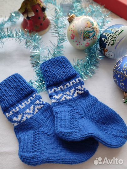 Носочки детские вязаные