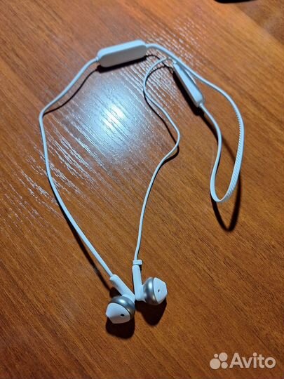 Блютуз наушники JBL