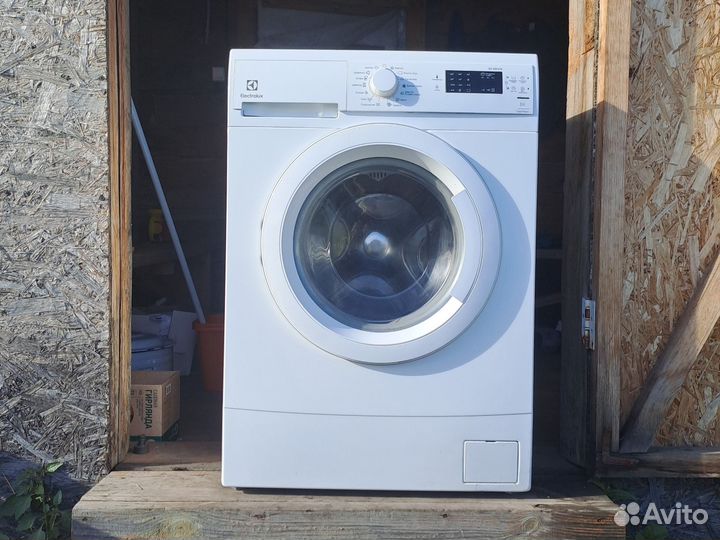 Electrolux ews1052ndu на 5 кг