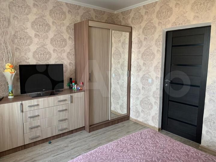 1-к. квартира, 48 м², 8/12 эт.