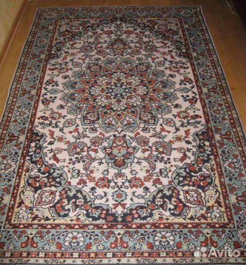 Ковер шерстяной