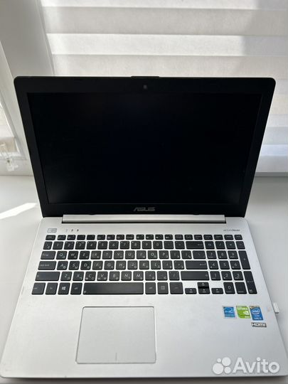 Ноутбук asus