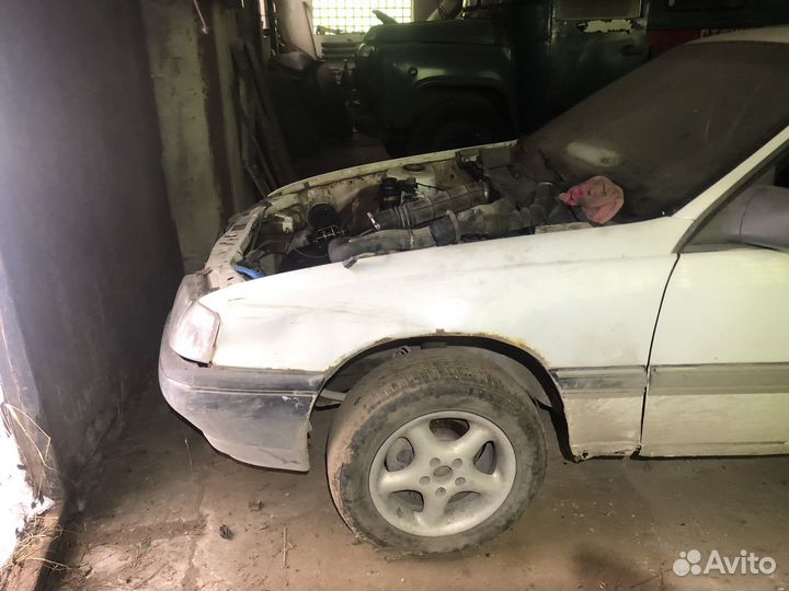 Opel omega а