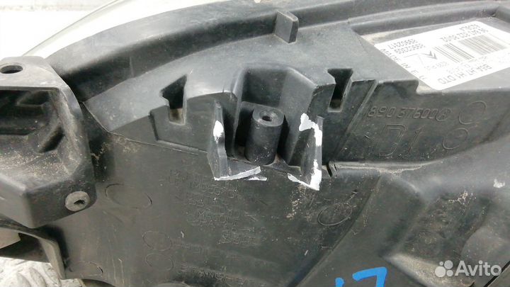 Фара Citroen C4 (2004-2010)