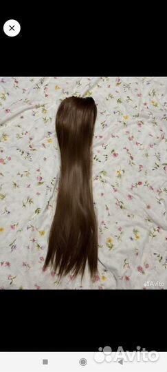 Волосы на заколках русые