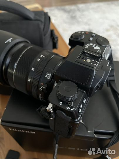 Зеркальный фотоаппарат fujifilm