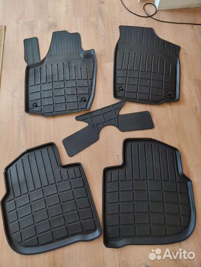 Автомобильные коврики резиновые