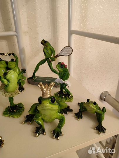 Коллекция лягушек