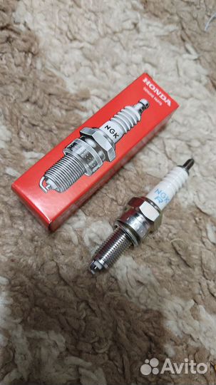 Свеча зажигания Honda Tact af75 af79