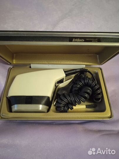 Электрическая бритва СССР