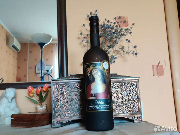 Бутылки для коллекционеров и виноделов