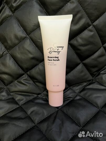 Скраб обновляющий для лица Sammy Beauty