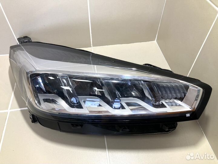 Фара правая LED Chery Tiggo 7 Pro Max