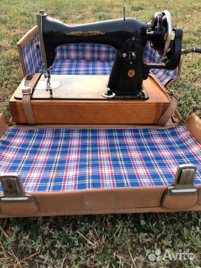 Швейная машина