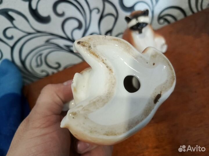 Статуэтка енот