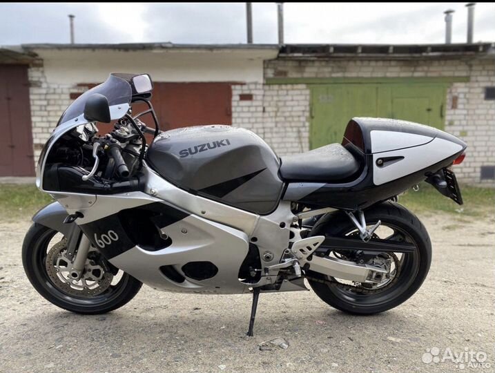 Suzuki gsx-r600 srad