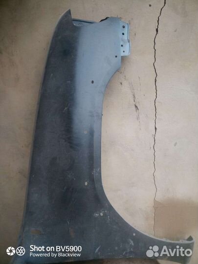 Передние крылья Nissan Pathfinder