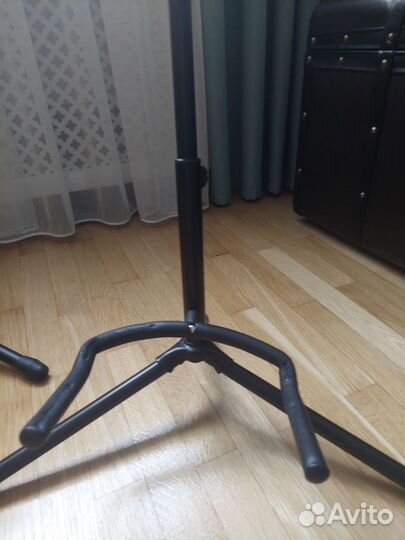 Подставки для гитар 3 шт