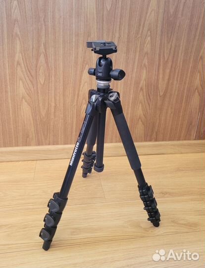 Штатив для фотоаппарата профессиональный