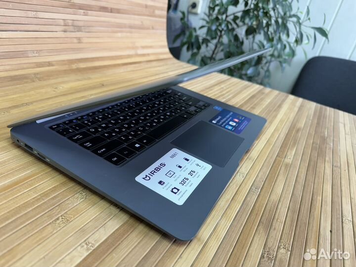 Современный 14 дюймовый ноутбук 4 ядра 5 часов