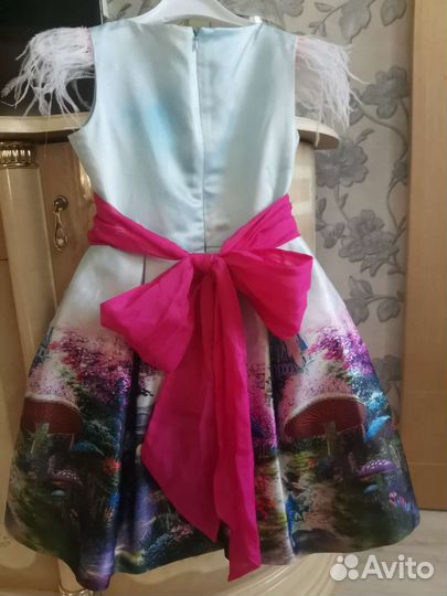 Платье для девочки нарядное