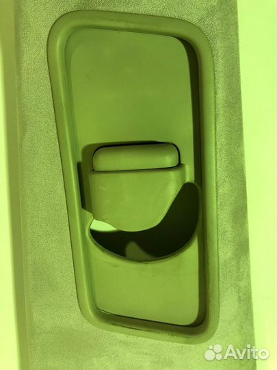 Отделка стойки кузова внутренняя левая Land Rover