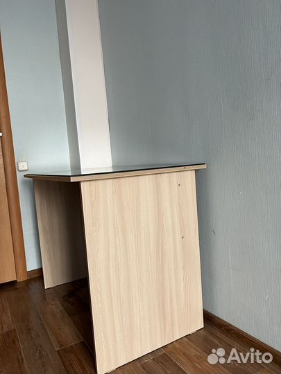 Письменный стол