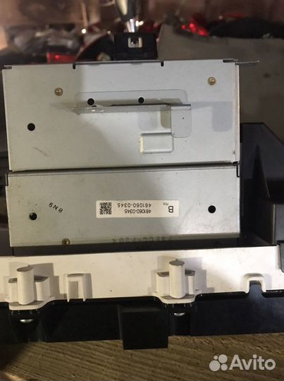 Дисплей информационный Mazda CX-7 2012г