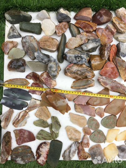 Пластины камня