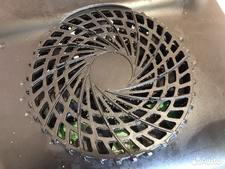 Индукционная плитка mc-in2001 рабочая