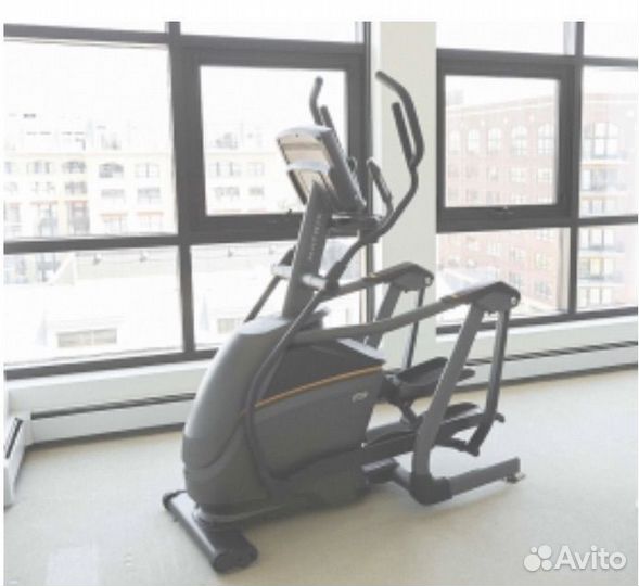 Matrix E30XR Эллиптический эргометр, 2057