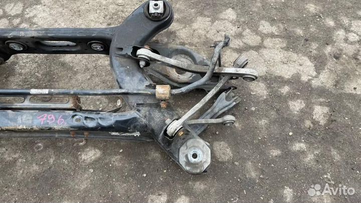 Балка подвески задняя Mercedes-Benz E212 / W212